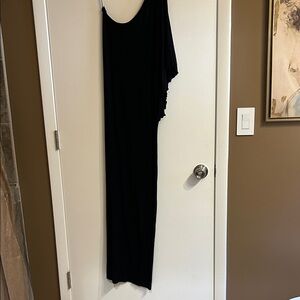 Chic One-Shoulder Black Dress